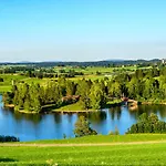Direkt Am Mit Bergblick